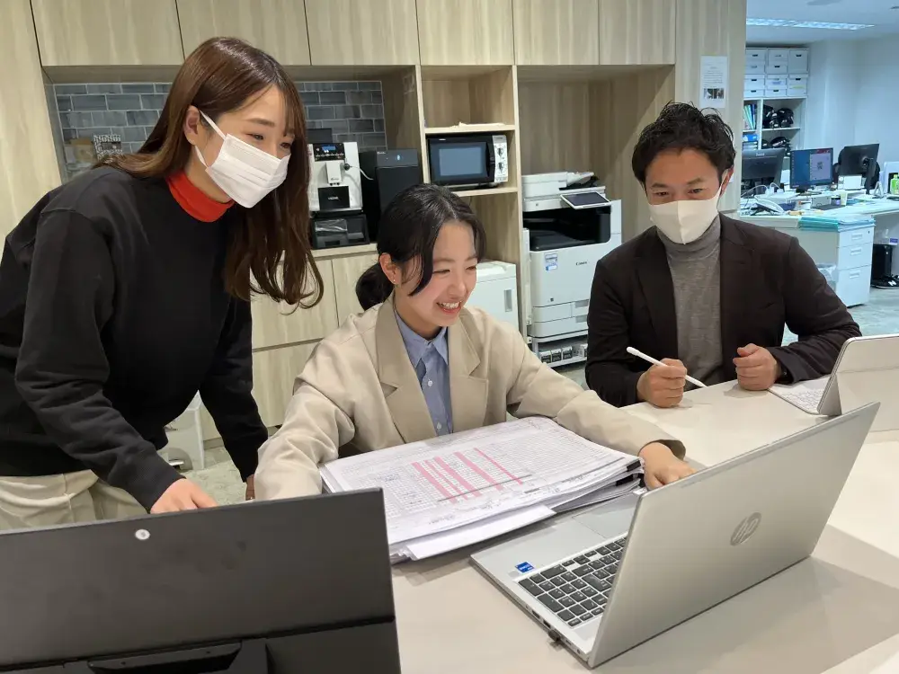 【大阪・中央区】商業施設・公共施設の内装施工管理