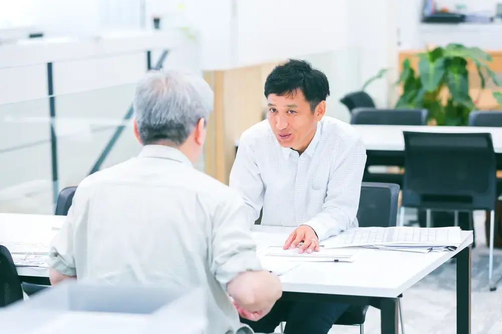 商業施設・公共施設の内装建築営業職